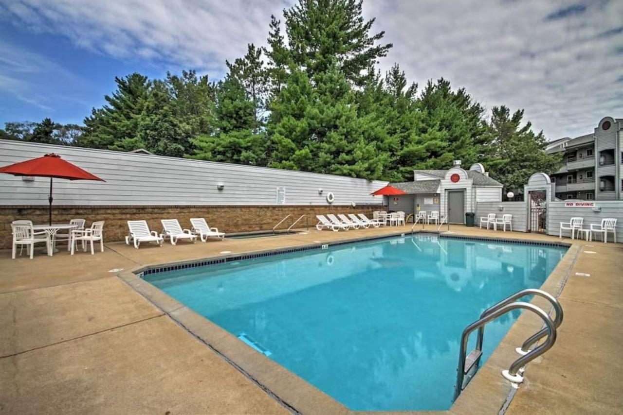 Ethels Beachfront Getaway * Wisconsin Dells